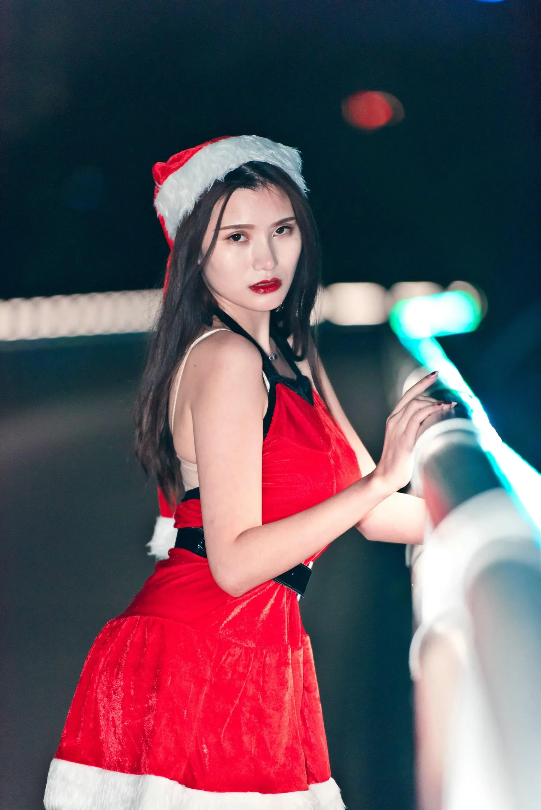 [魔镜街拍] NO.124 寒风中的极品肉丝圣诞美人婷婷 [224P]插图5